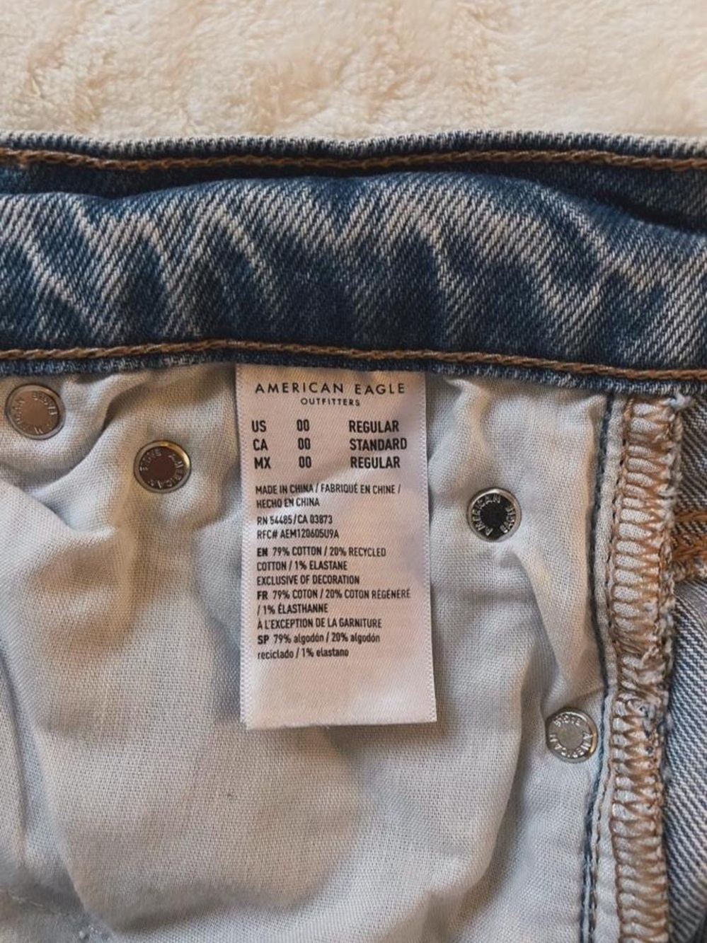American Eagle Outfitters Super High-Rise Straight Jean - Picture 6 of 7